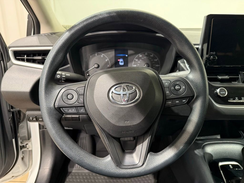 Used 2023 Toyota Corolla LE image 20