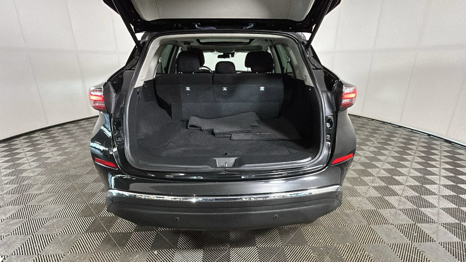 Used 2021 Nissan Murano SV AWD/4WD image 29