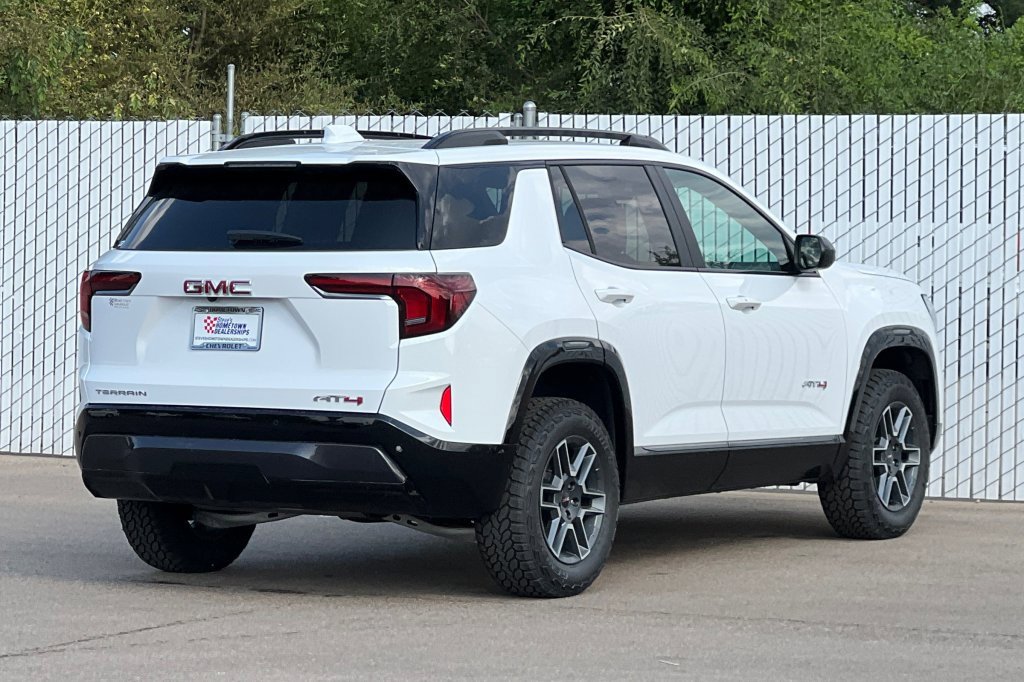 New 2026 GMC Terrain AT4 image 4