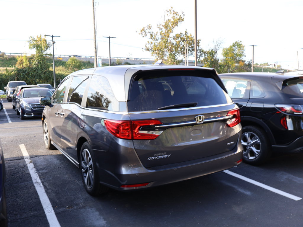 Used 2024 Honda Odyssey Touring image 5