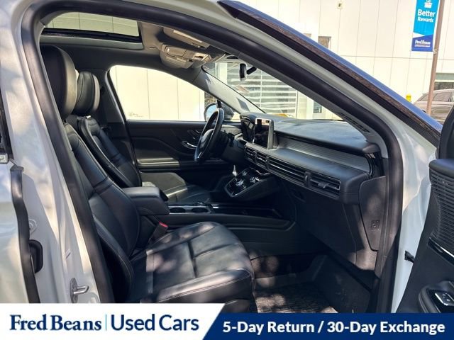 Used 2022 Lincoln Corsair AWD w/ Premium Package image 18