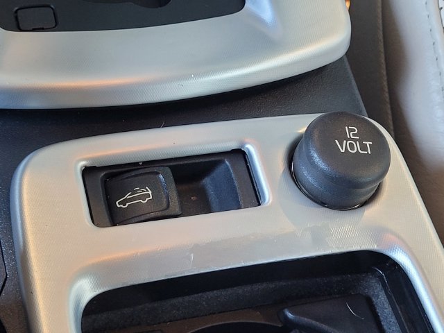 Used 2012 Volvo C70 T5 FWD image 11