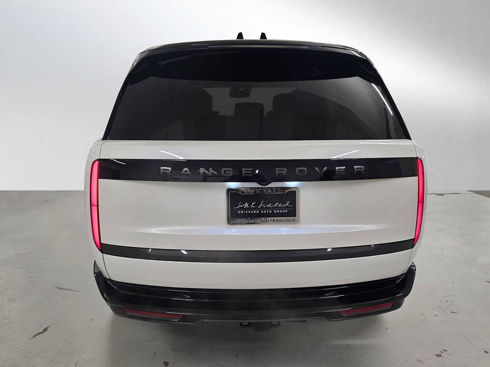 New 2026 Land Rover Range Rover SE image 4
