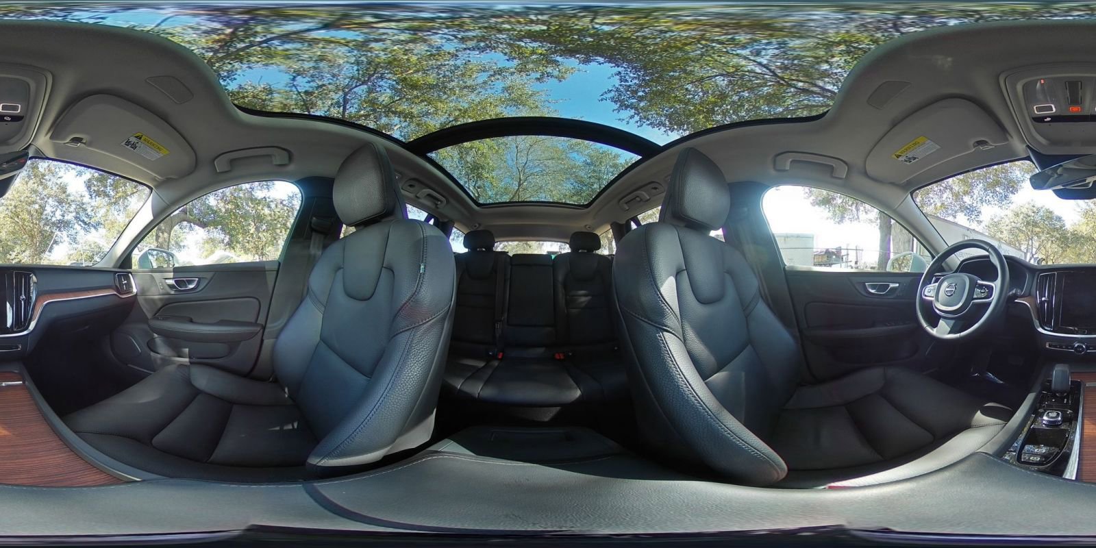 Used 2025 Volvo V60 B5 Cross Country Plus image 37