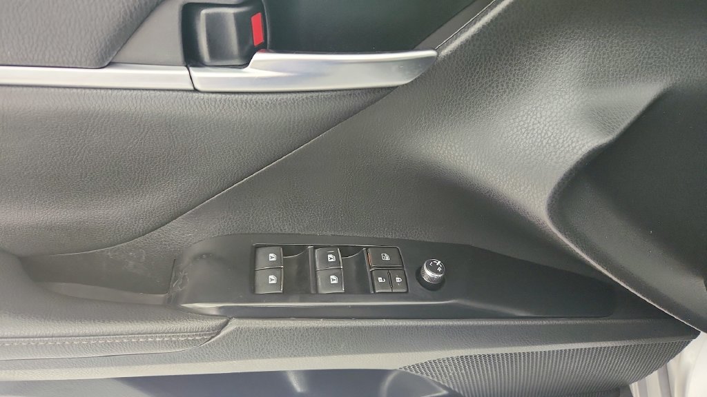 Used 2019 Toyota Camry XSE FWD image 22
