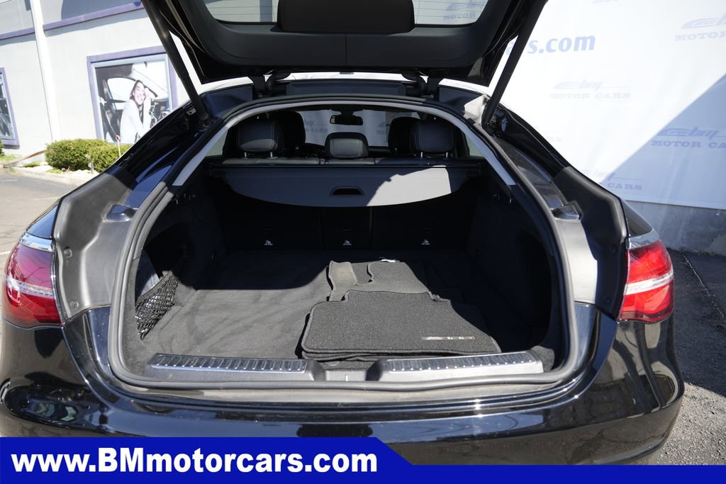 Used 2018 Mercedes-Benz GLC 300 4MATIC Coupe image 15
