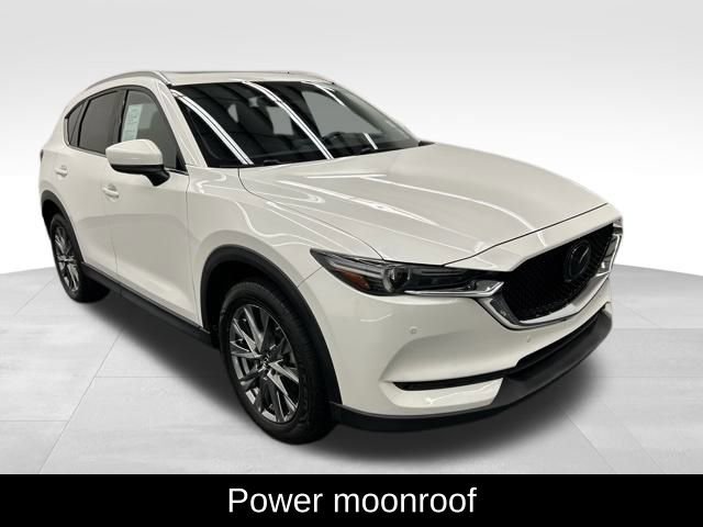 Used 2019 MAZDA CX-5 Signature image 2