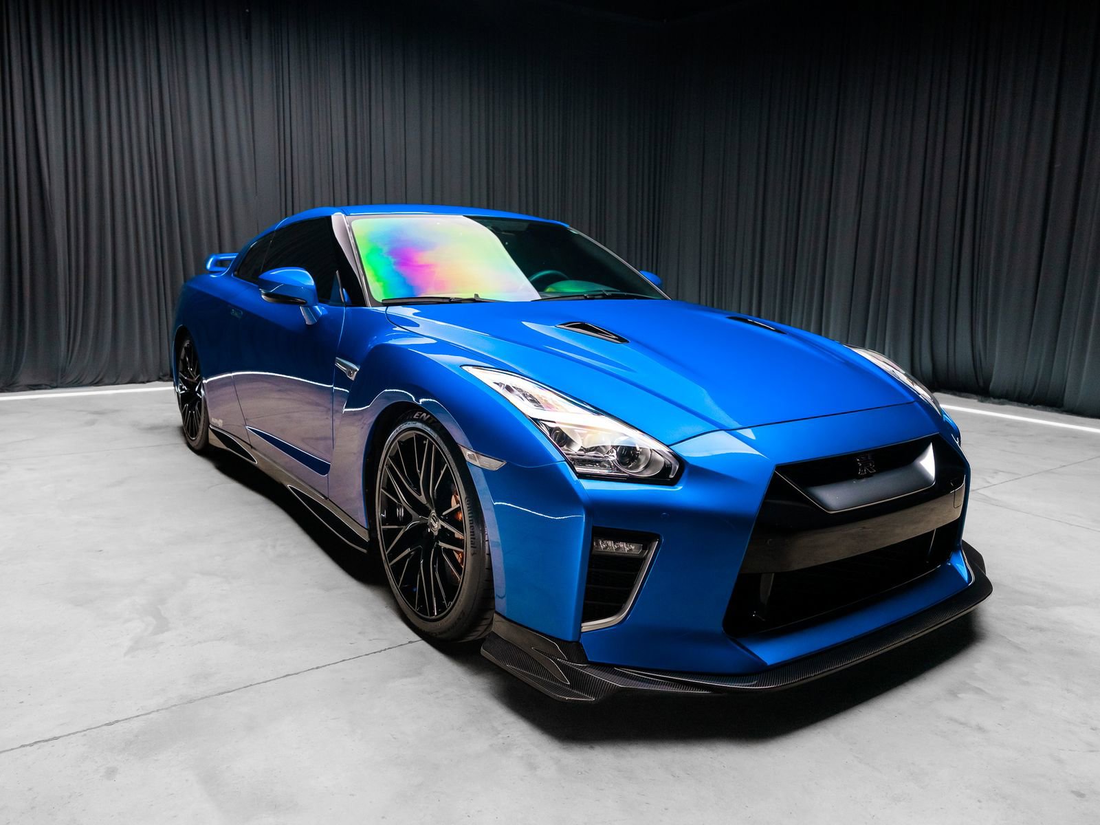 Used 2020 Nissan GT-R Premium image 8