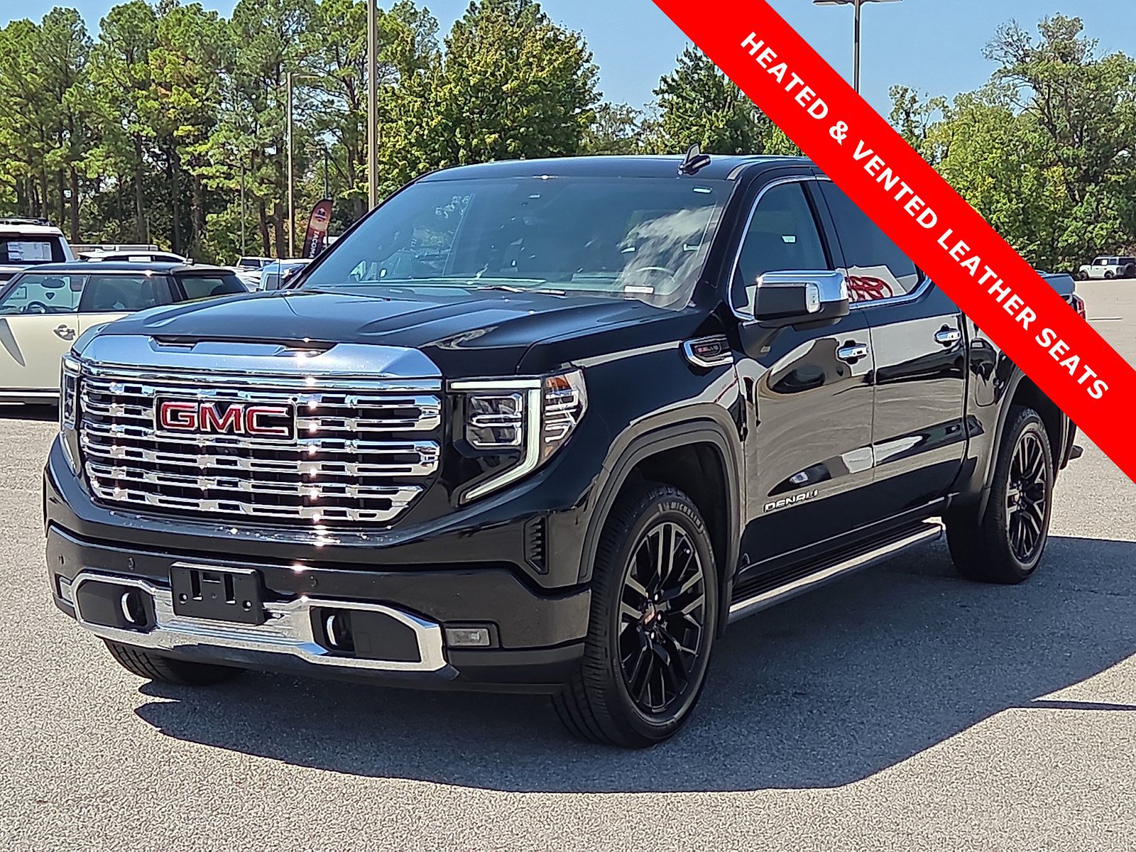 Used 2023 GMC Sierra 1500 Denali w/ Denali Reserve Package AWD/4WD image 2