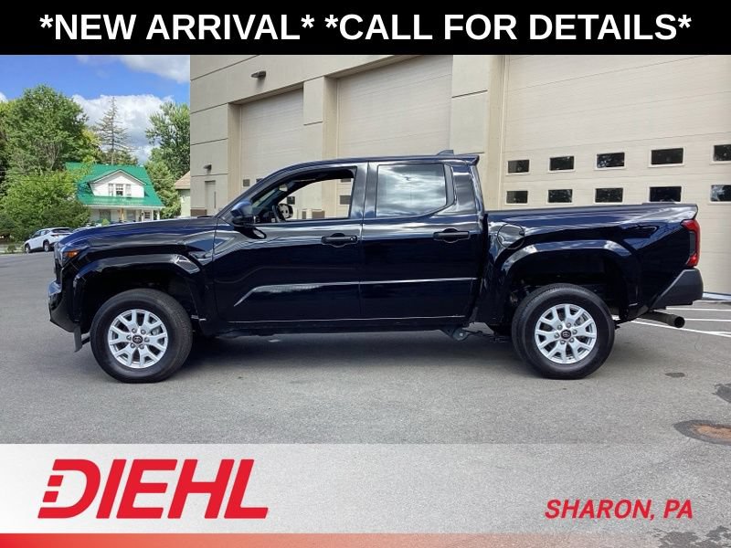 Used 2025 Toyota Tacoma SR AWD/4WD image 5