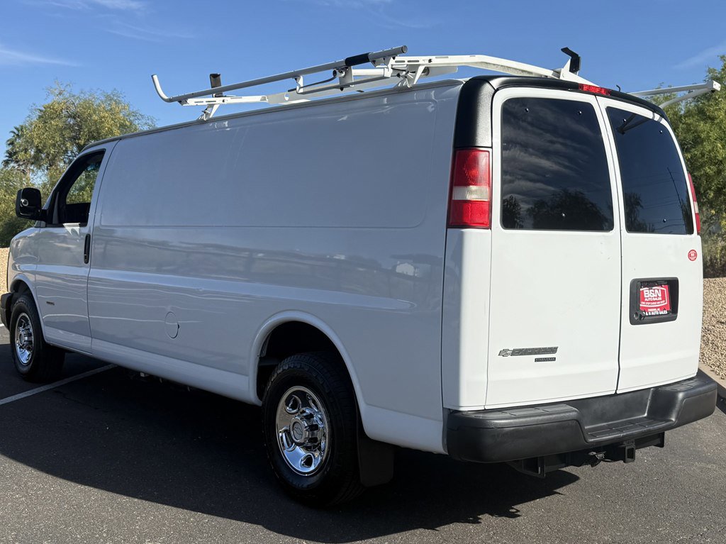 Used 2014 Chevrolet Express 3500 Extended image 3