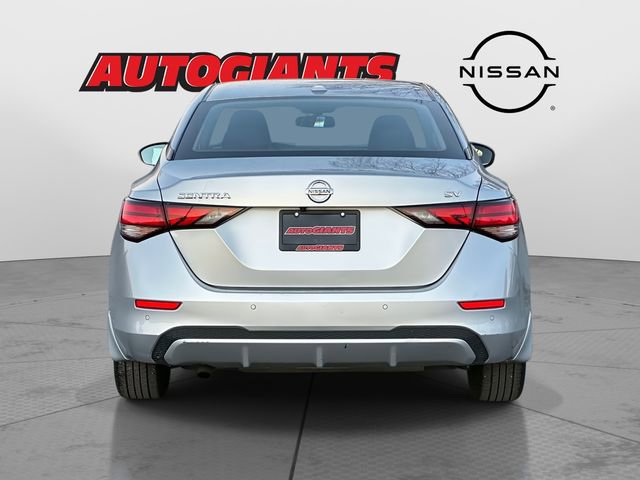 Used 2023 Nissan Sentra SV image 2
