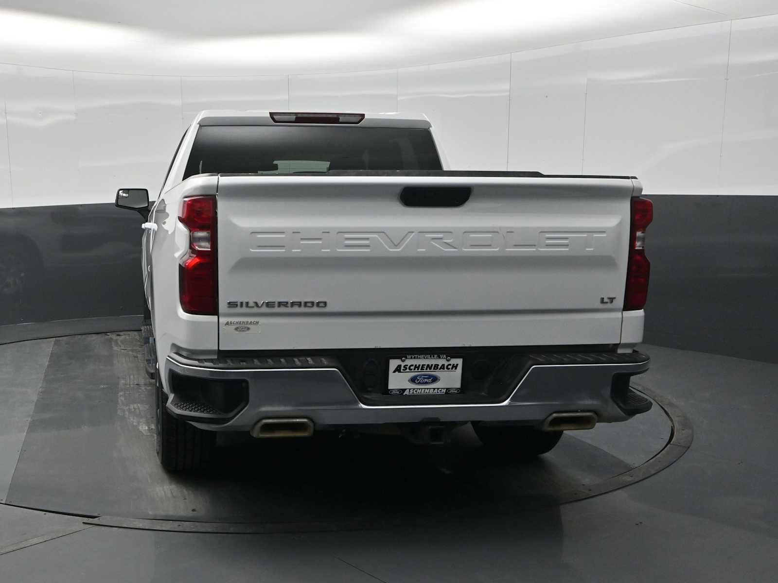 Used 2025 Chevrolet Silverado 1500 LT image 8