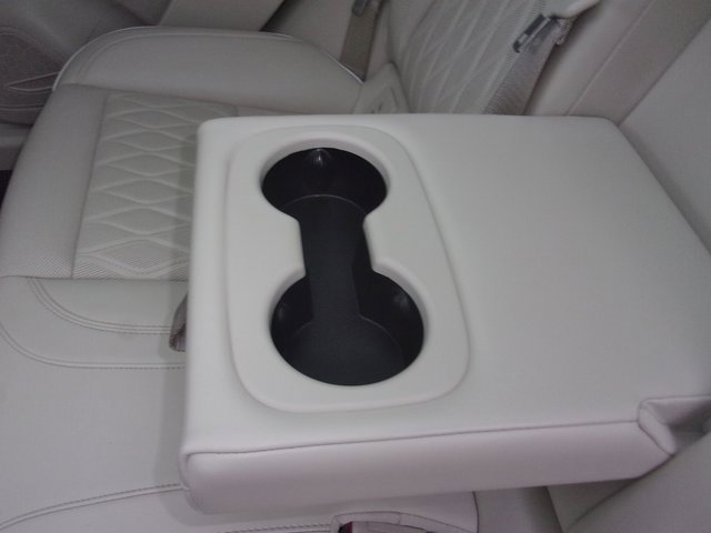 Used 2023 Buick Envision Avenir image 32