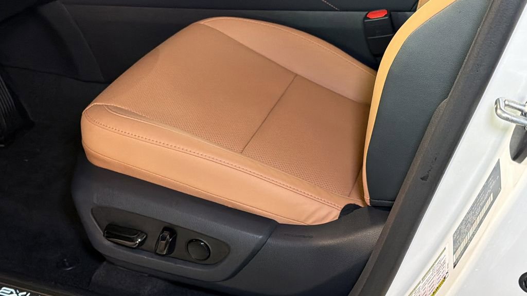 Certified 2024 Lexus RX 350 Premium w/ Accessory Package (K3) image 23