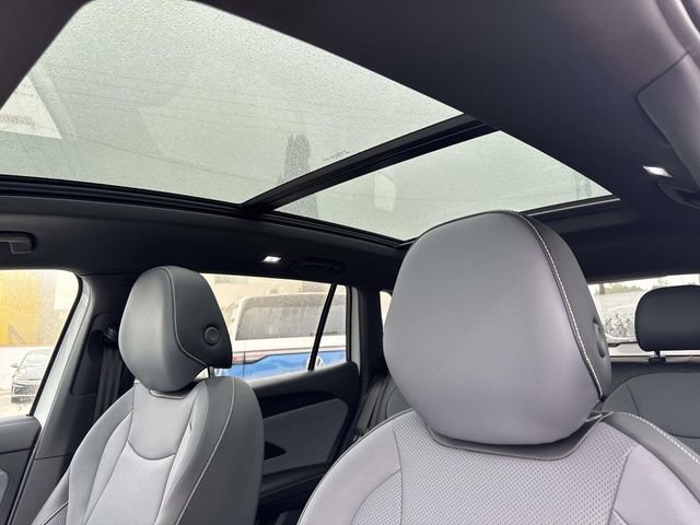 New 2026 Volkswagen Tiguan SE R-Line image 12