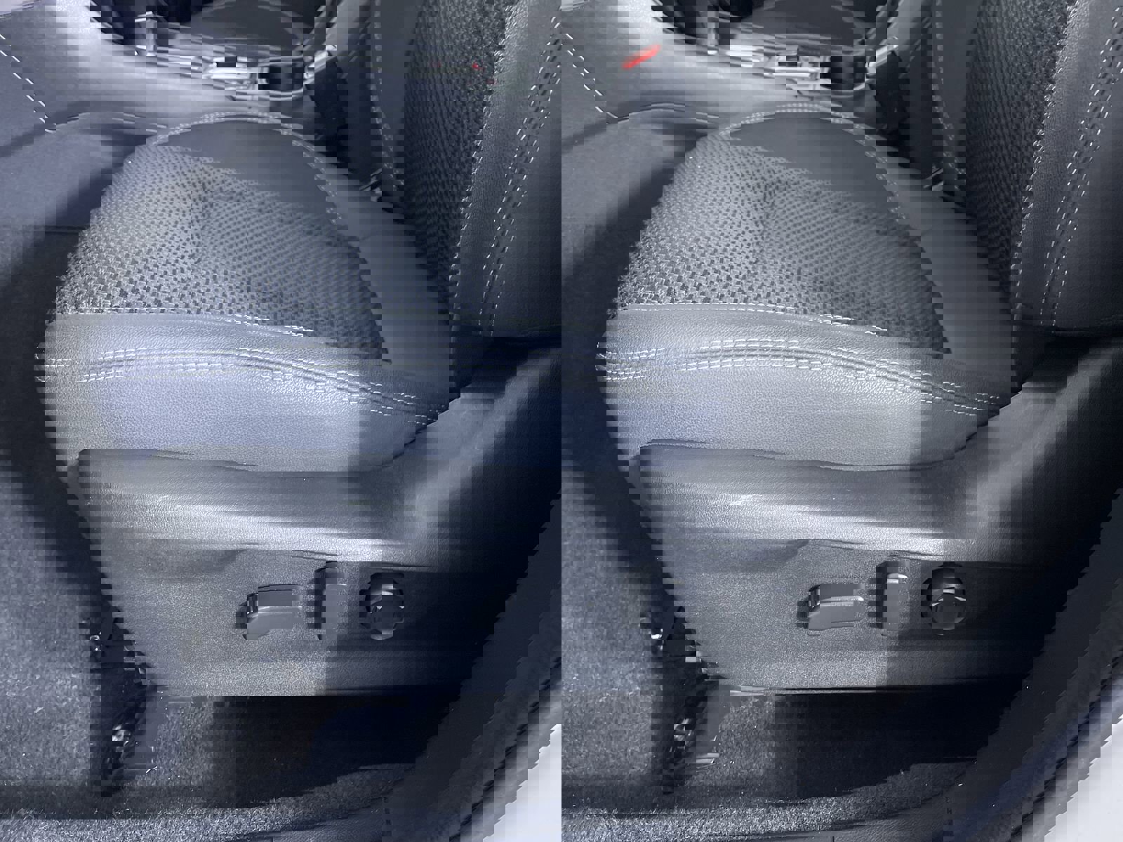 Used 2021 Subaru Forester Premium AWD/4WD image 13