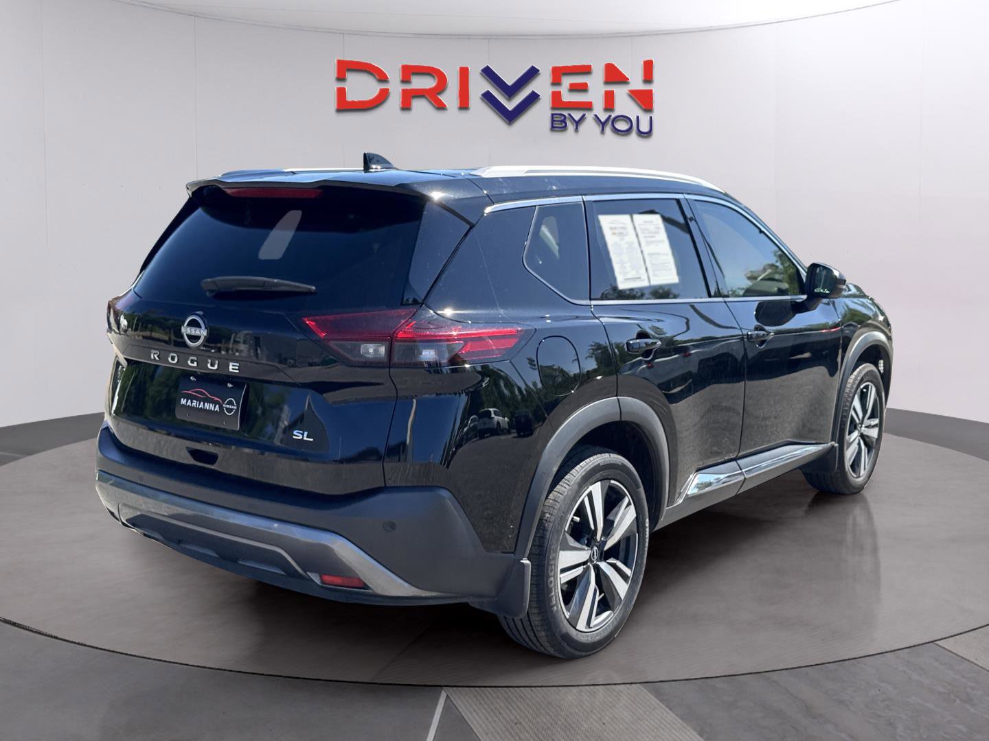 Used 2023 Nissan Rogue SL w/ SL Premium Package FWD image 5