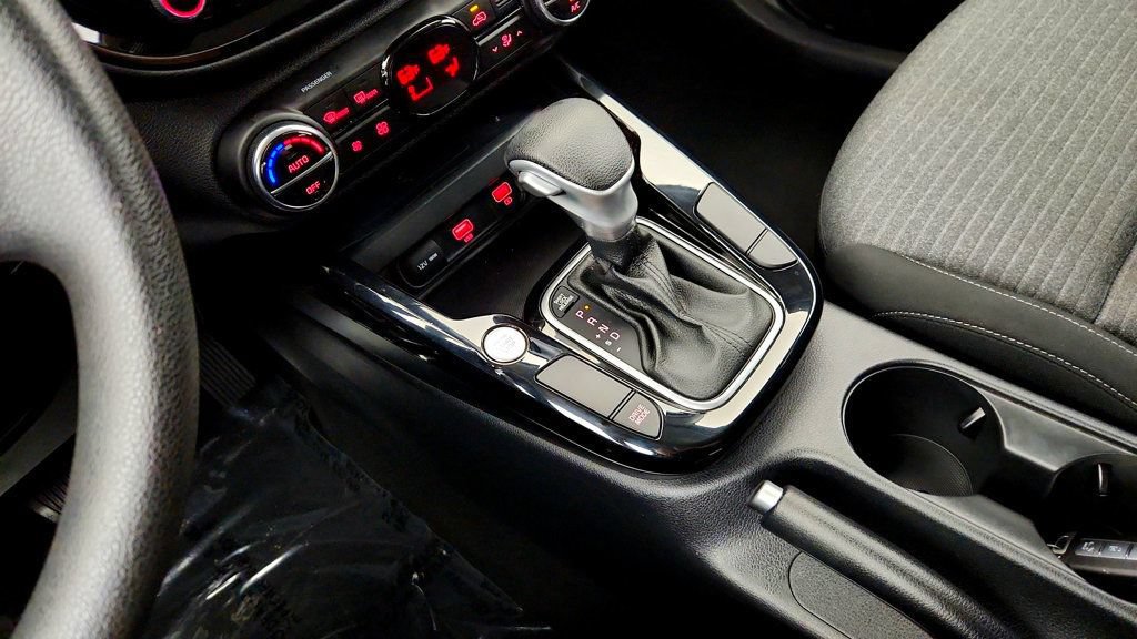 Used 2022 Kia Soul S FWD image 15