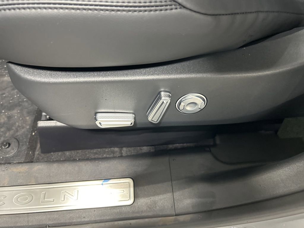 New 2026 Lincoln Nautilus Premier w/ Equipment Group 102A image 10