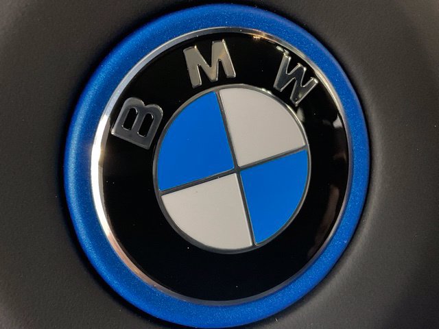 Used 2025 BMW 750e xDrive AWD/4WD image 13