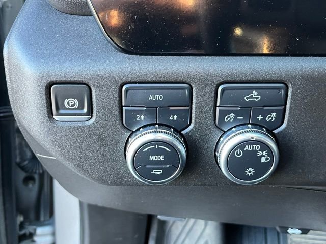 Used 2024 GMC Sierra 1500 SLE w/ Preferred Package image 17