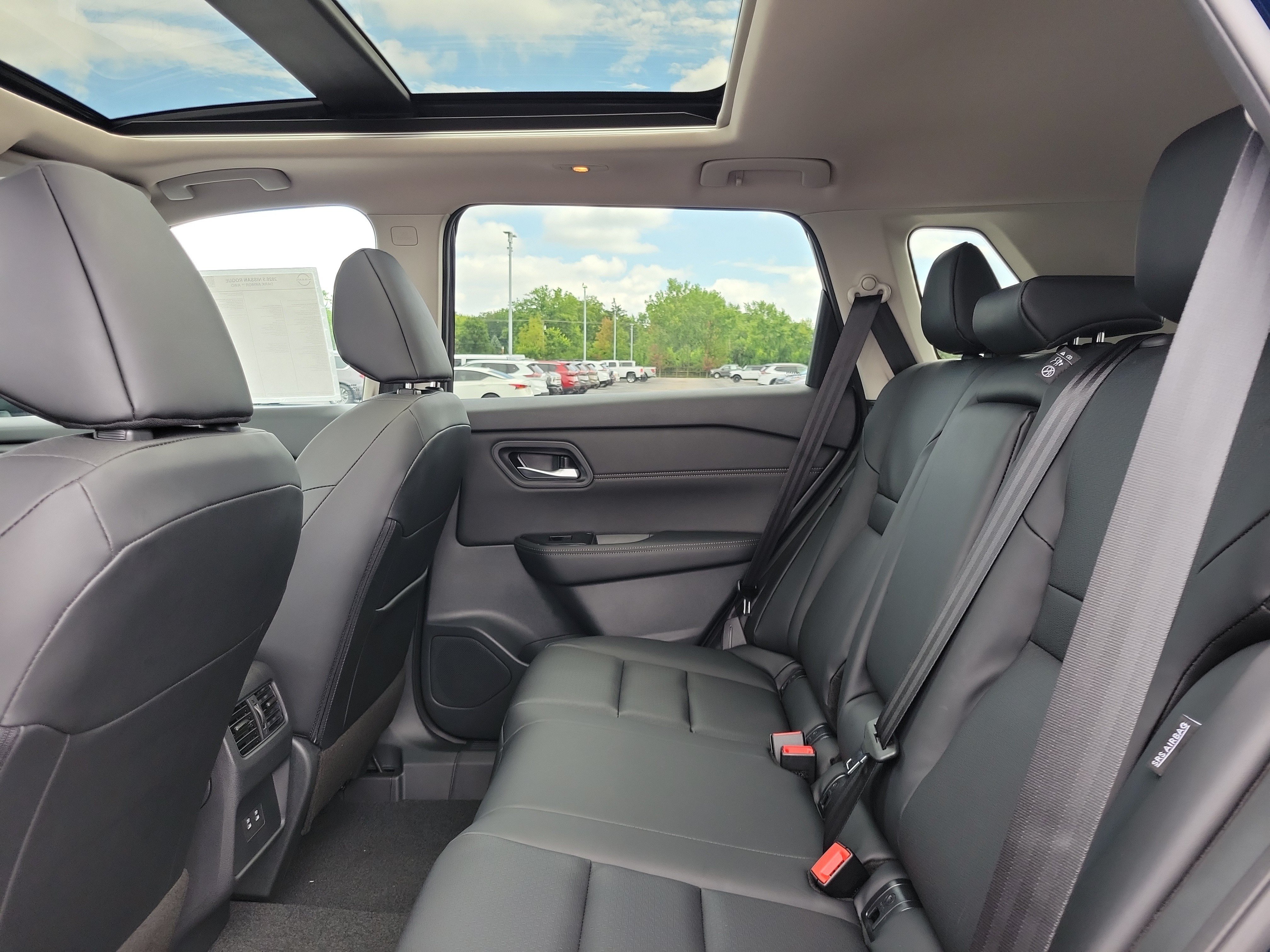 New 2026 Nissan Rogue Dark Armor AWD/4WD image 11