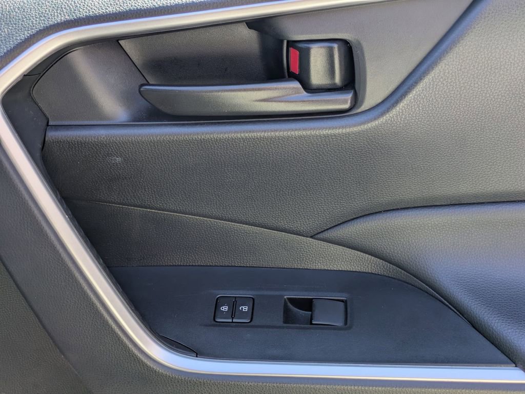 Used 2024 Toyota RAV4 LE image 61