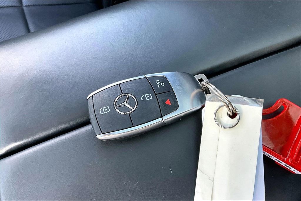 Used 2021 Mercedes-Benz GLS 580 4MATIC image 36