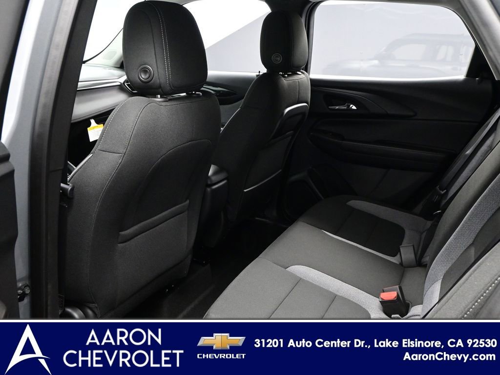 New 2026 Chevrolet TrailBlazer LT w/ Midnight Edition FWD image 13