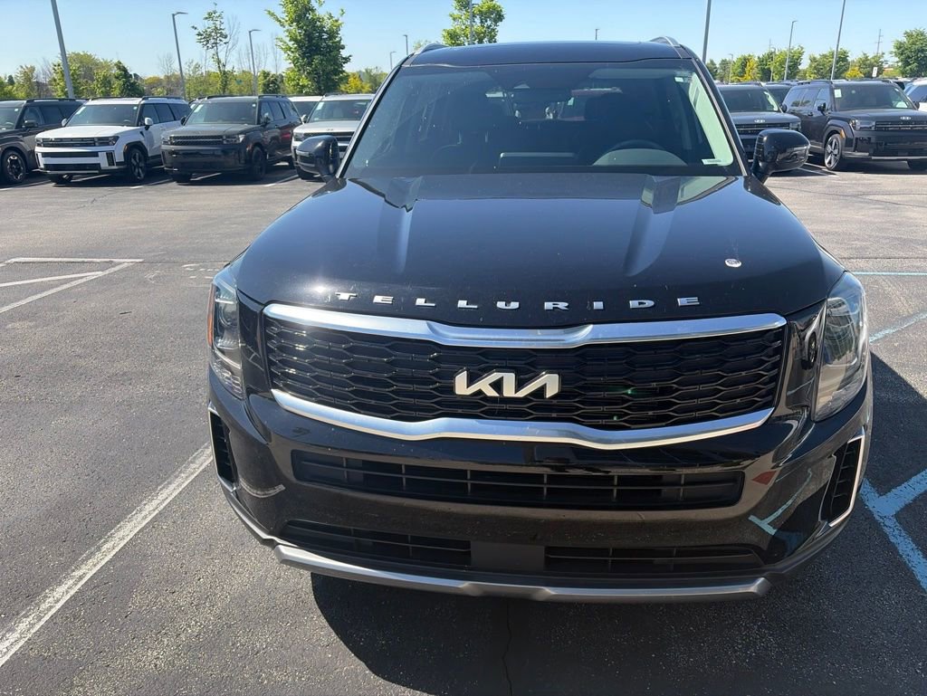 Used 2022 Kia Telluride S FWD image 2