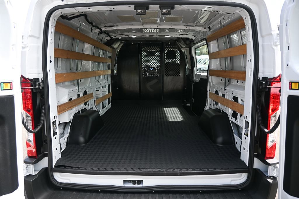 Used 2024 Ford Transit 250 Low Roof w/ Exterior Upgrade Package image 26