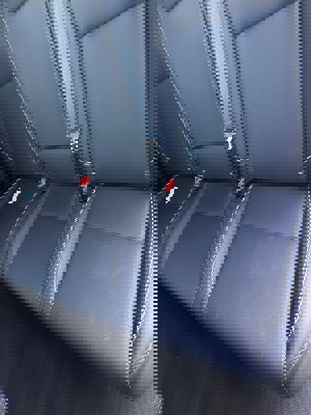 Used 2025 Tesla Cybertruck AWD Crew Cab image 13