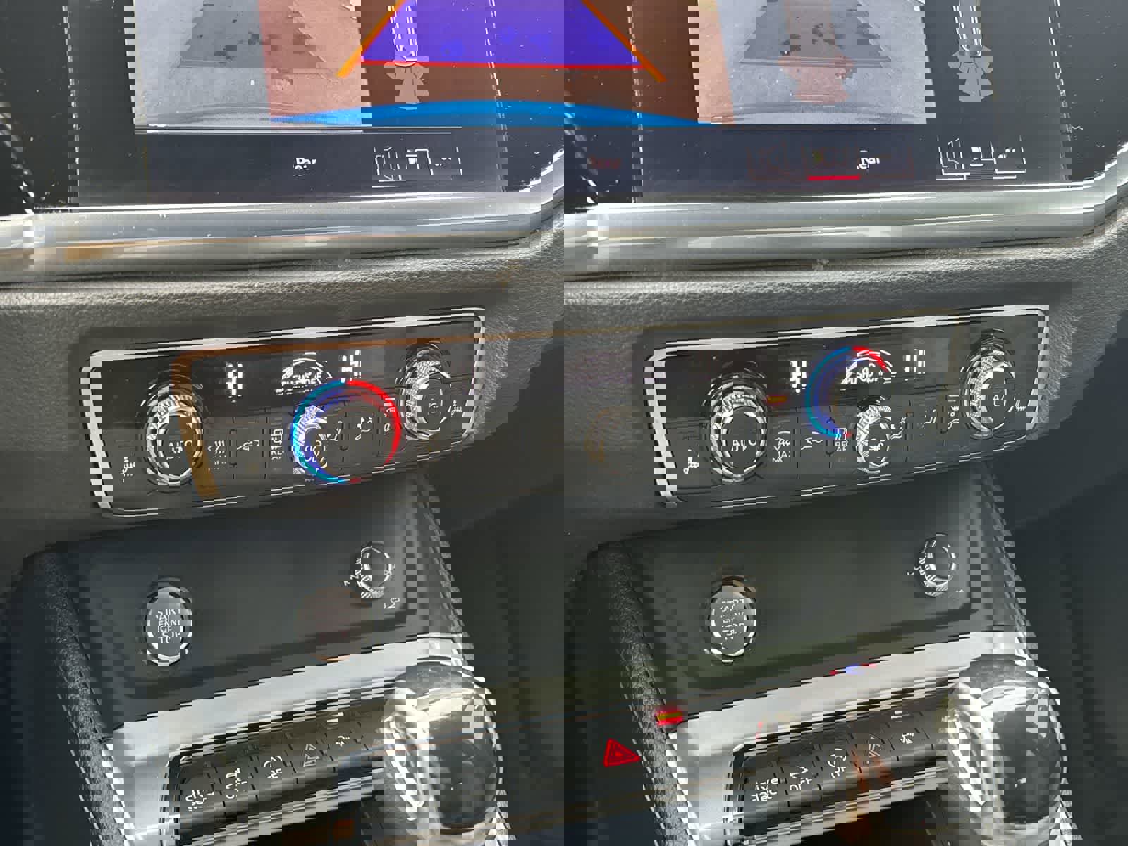 Used 2020 Audi Q3 2.0T Premium image 18