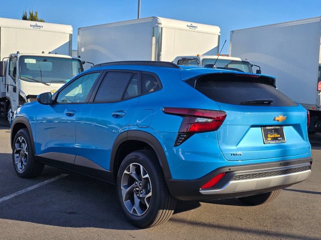 New 2026 Chevrolet Trax LT w/ Driver Confidence Package FWD image 3