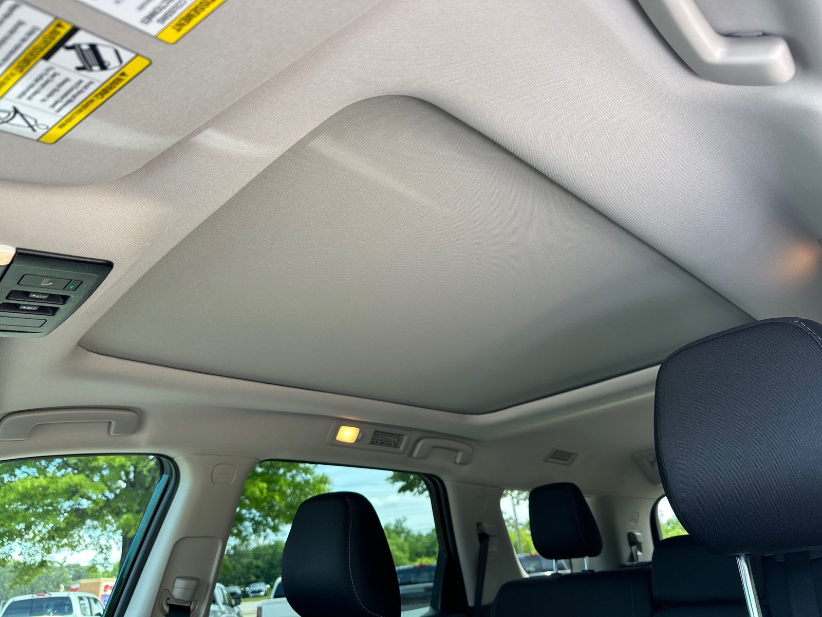 New 2026 Nissan Pathfinder SV w/ SV Premium Package FWD image 33