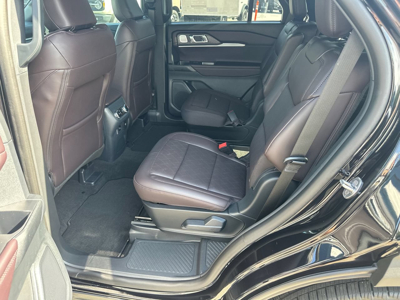 New 2026 Ford Explorer Platinum RWD image 21