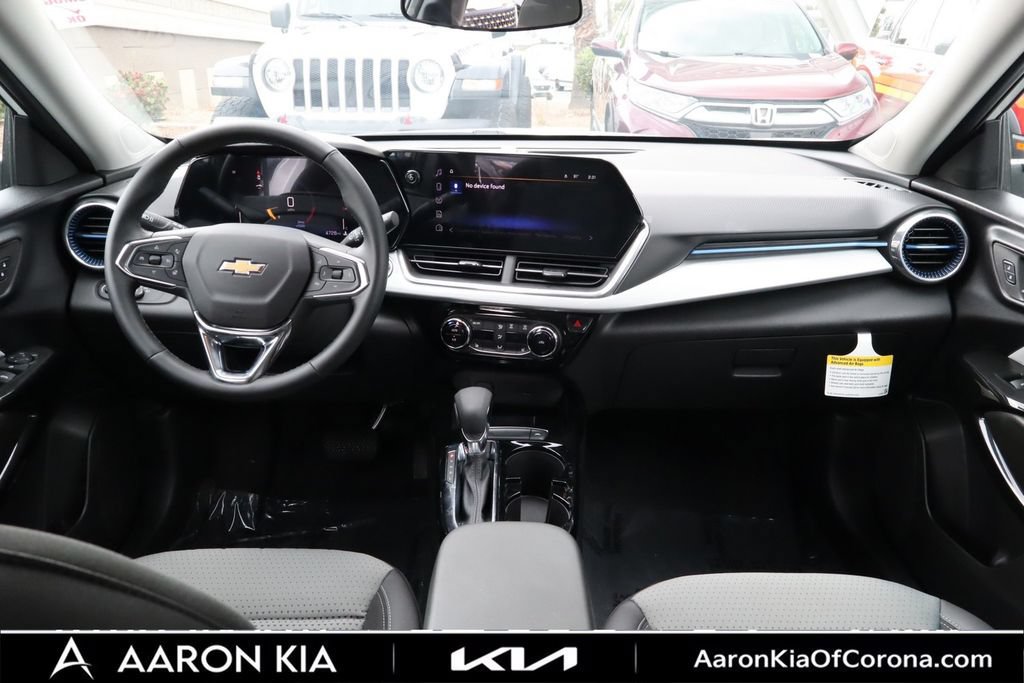 Used 2026 Chevrolet Trax LT w/ Driver Confidence Package FWD image 26
