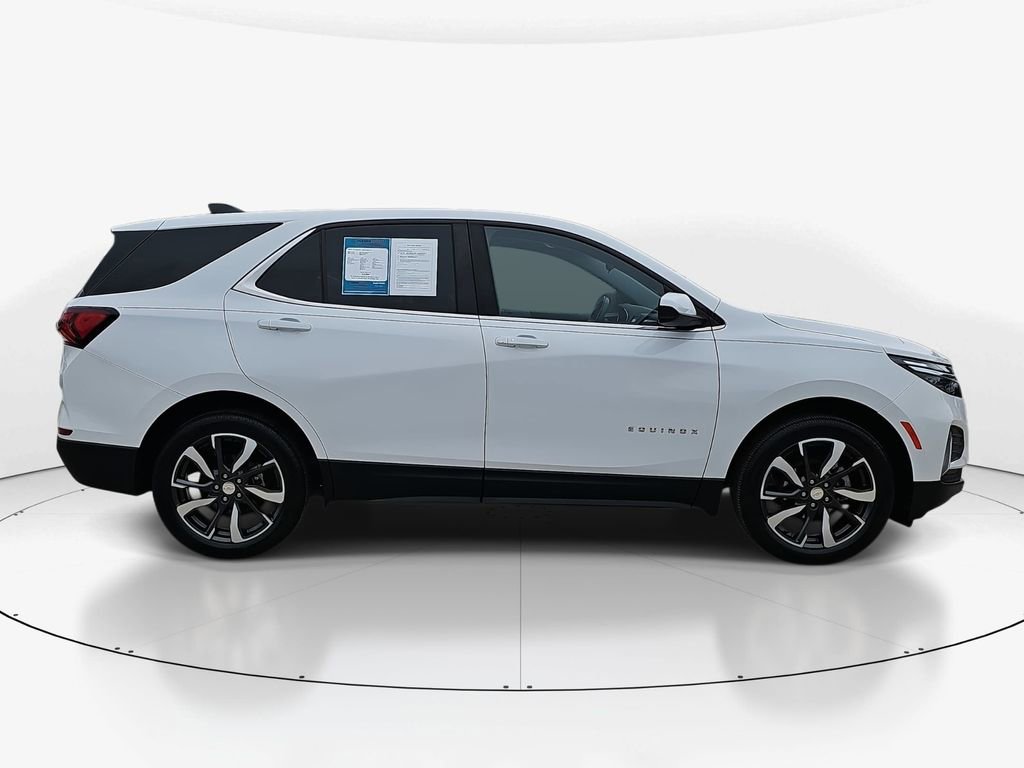 Used 2022 Chevrolet Equinox LT image 3