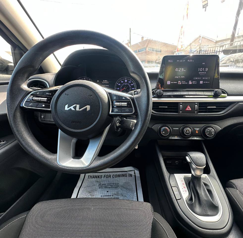 Used 2024 Kia Forte LXS FWD image 11