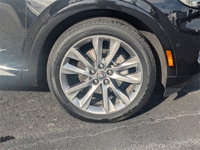 Used 2022 Buick Envision Avenir w/ Technology Package II image 11