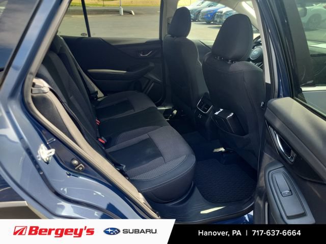 Used 2024 Subaru Outback Premium AWD/4WD image 11