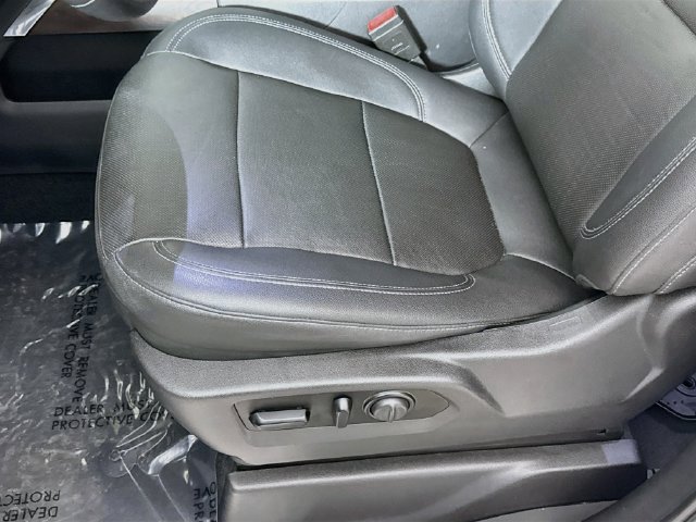 Used 2021 GMC Sierra 1500 SLT w/ SLT Premium Plus Package AWD/4WD image 19