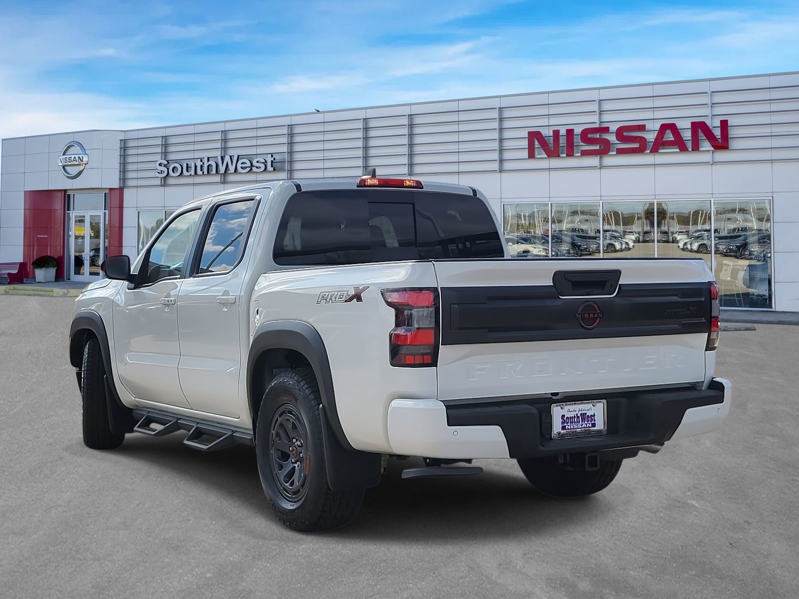 New 2026 Nissan Frontier Pro-X w/ Tow Package image 8