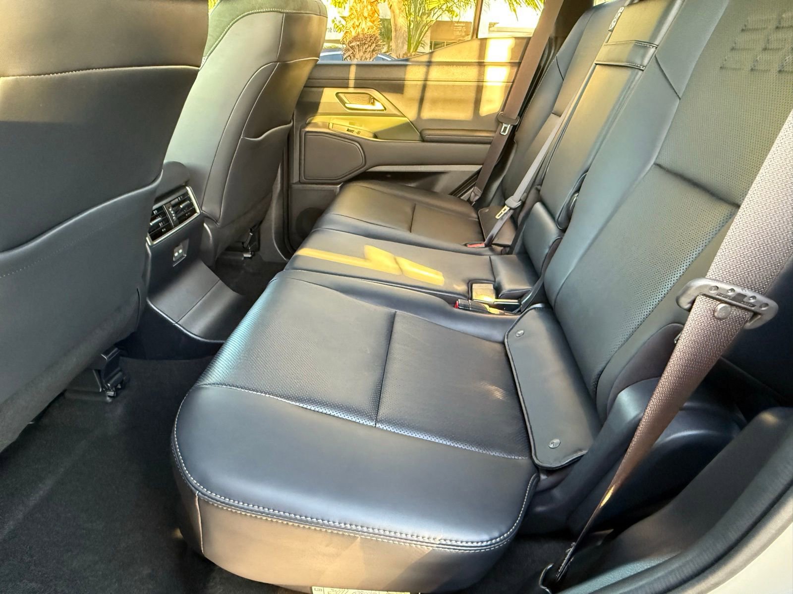 Used 2025 Lexus GX 550 image 33