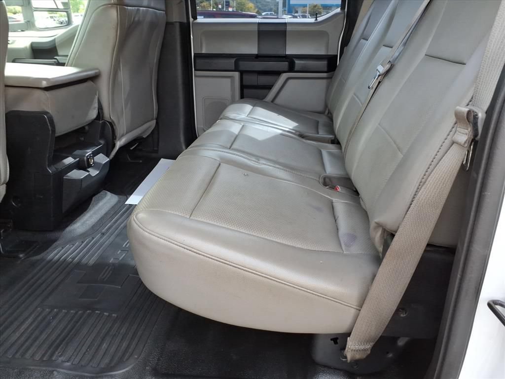 Used 2017 Ford F250 XL w/ Power Equipment Group AWD/4WD image 14