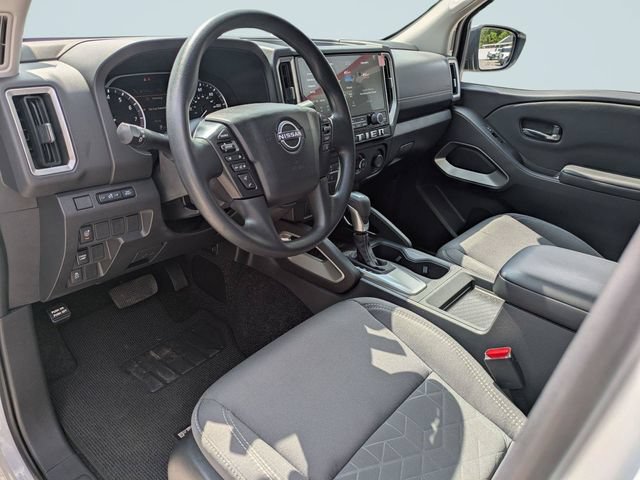 Used 2025 Nissan Frontier SV RWD image 15
