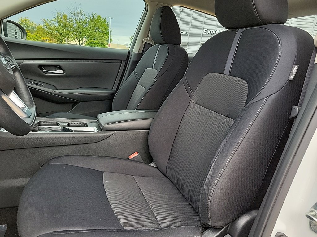 Used 2023 Nissan Sentra SV FWD image 11