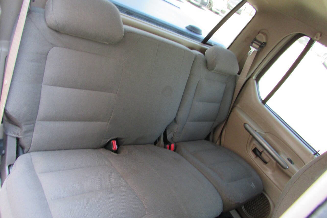 Used 2001 Ford Explorer Sport Trac 2WD image 24
