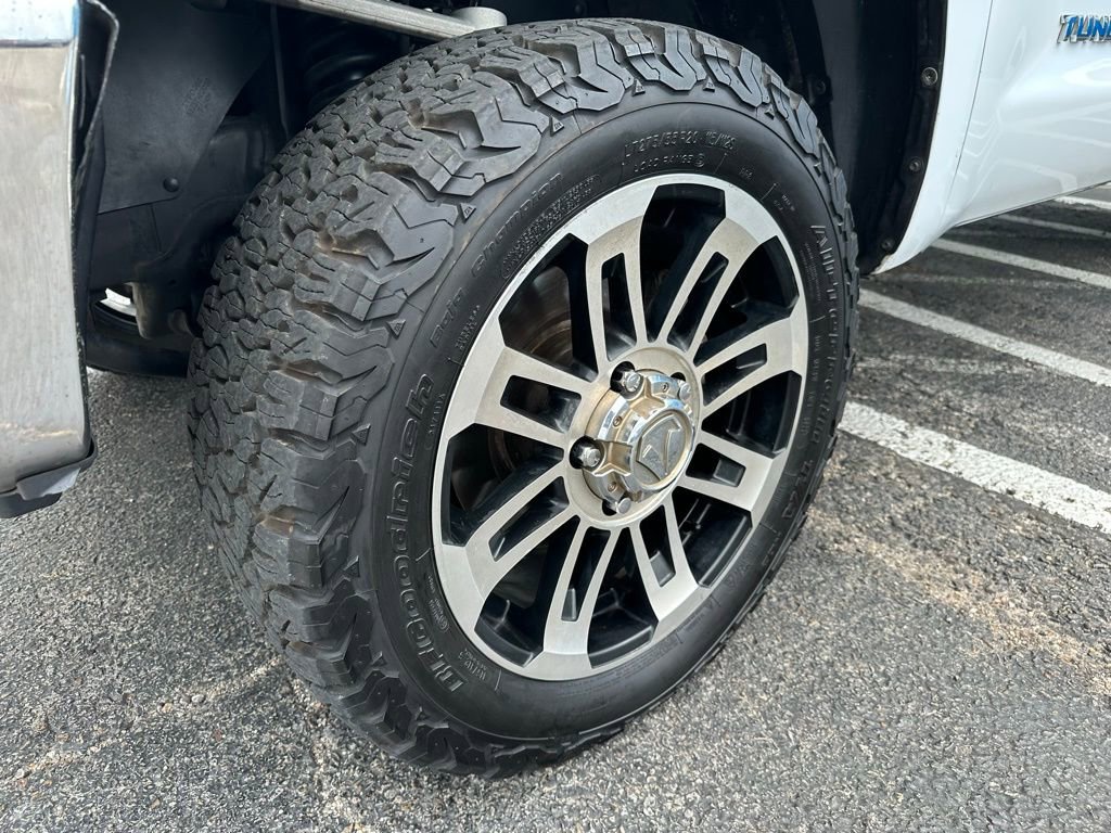 Used 2015 Toyota Tundra Limited image 9